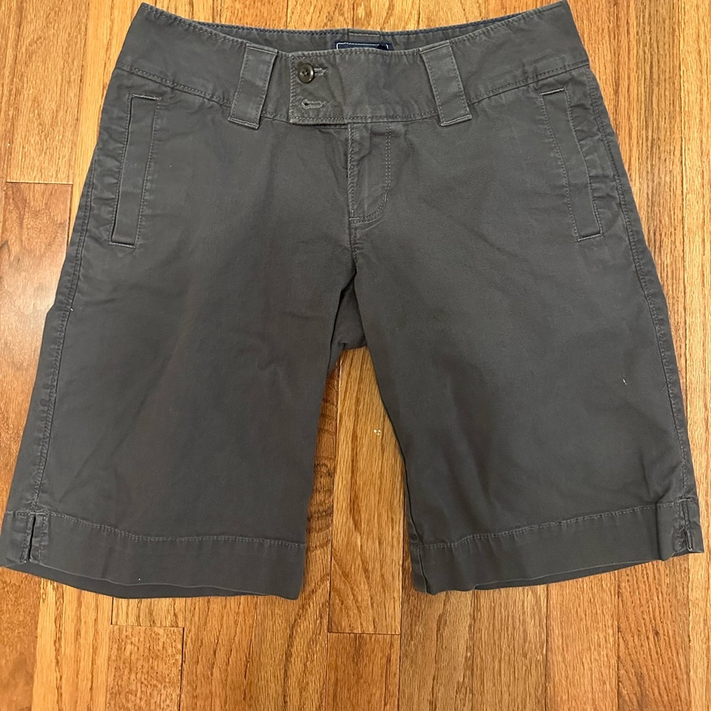 The North Face Charcoal Grey Bermuda Short | Size 4 | Cotton w/Elastane